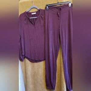 Barefoot Dreams Women's Burgundy Pj Set